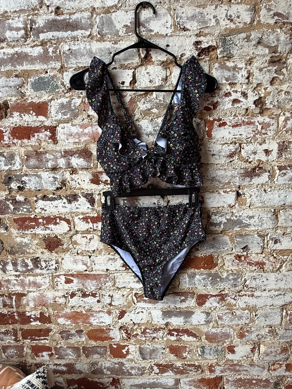 SHEIN Black Floral Ruffle Bikini Set
